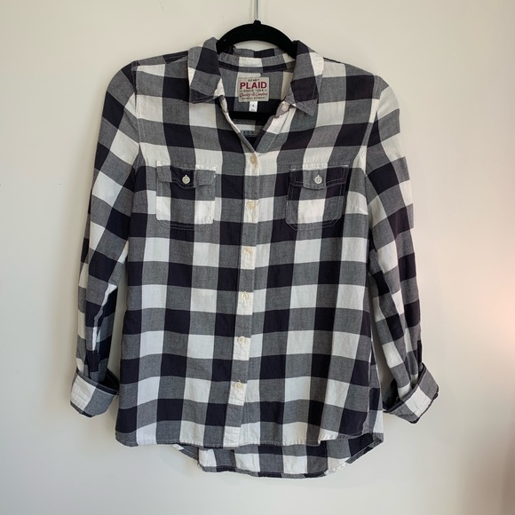 Old Navy Plaid Black and White Flannel - Picture 3 of 5
